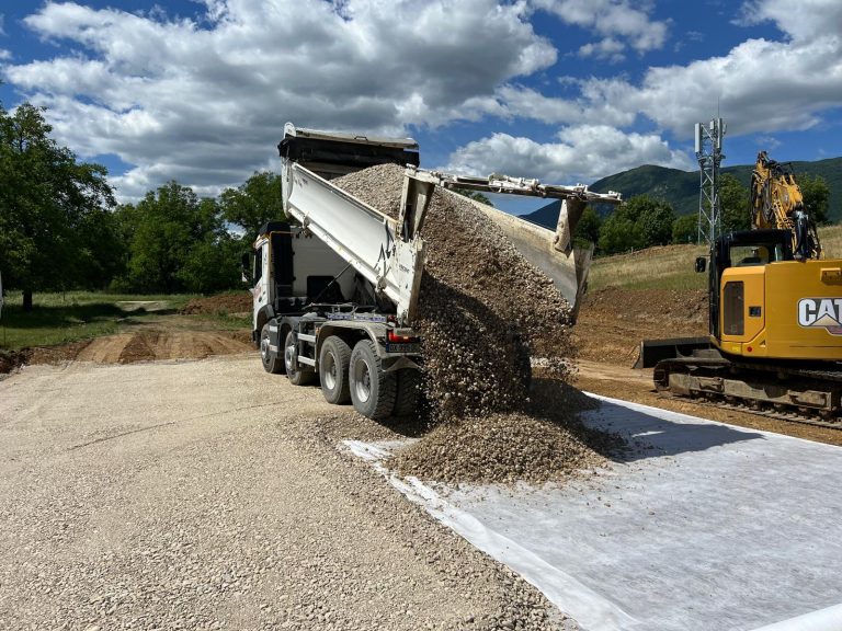 Carrière pour chevaux réalisée par TOUTOM